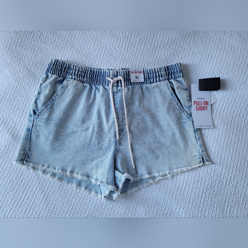 Pull on shorts